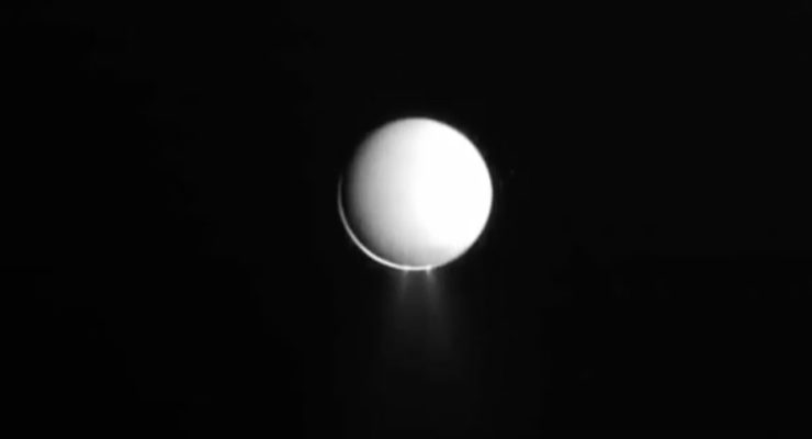 Saturn’s moon Enceladus has an Ocean, Geysers and maybe Life