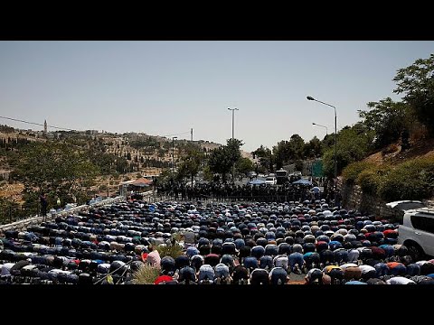 Huge Palestinian Demos over Sacred al-Aqsa lead Israel to lift all Restrictions