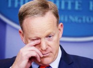 Speculation Mounts of Splits in Trump’s Ranks as Spicer Quits
