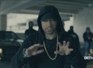 Detroit’s Eminem raps against Trump, defends Muslims