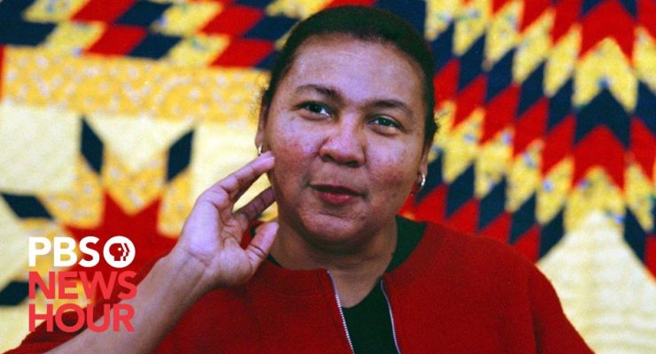 bell hooks will never Leave Us – She lives on through the Truth of her Words