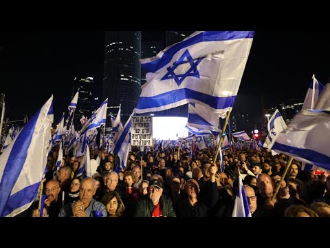 Is Israel becoming a Middle East Dictatorship under Netanyahu?  110,000 Rally against Gov’t