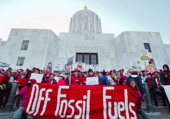 Northwest Climate Activists, including Native Americans, Target new Oil Pipeline to stop Fossil Fuels