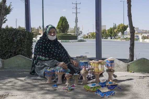 Poor Iranians Sell Their Organs Amid Deepening Economic Crisis