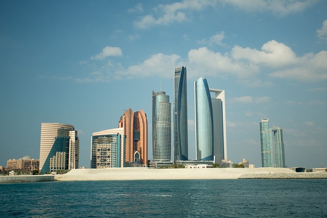 على الحكومات المشاركة في محادثات المناخ في الأمم المتحدة الضغط على الإمارات بشأن الحقوق