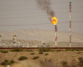 The Middle East between an American Oil Past and a Chinese Solar Future