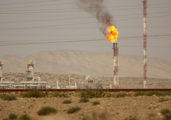 The Middle East between an American Oil Past and a Chinese Solar Future